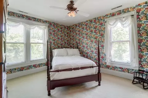 Bedroom - 227 Elm Ave, Wyoming, OH 45215 photo 6 of 7