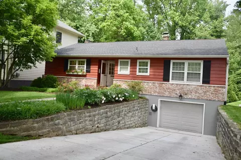 3760 Broadview Dr, Cincinnati, OH 45208