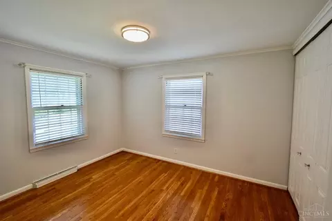 Bedroom - 3760 Broadview Dr, Cincinnati, OH 45208 photo 3 of 5