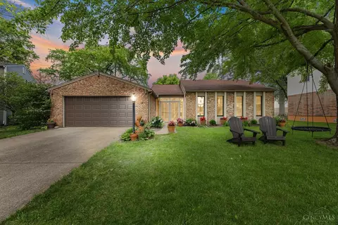 4430 Boardwalk Ct, Blue Ash, OH 45242