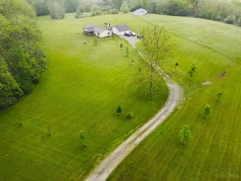 10459 Mad River Rd, New Vienna, OH 45159