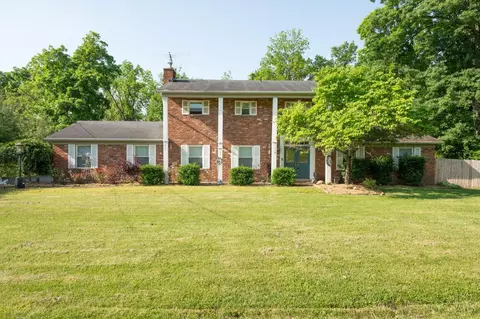 7241 Cherrywood Ln, West Chester, OH 45069