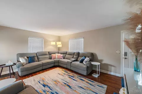 Living - 2875 Allview Cir, Cincinnati, OH 45238 photo 1 of 2