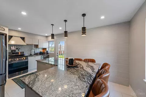 Kitchen - 2875 Allview Cir, Cincinnati, OH 45238 photo 1 of 5