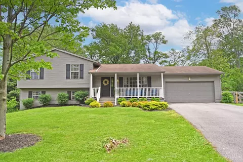 10270 Kerrianna Dr, Montgomery, OH 45242