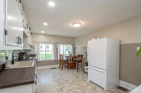 203 Ada Doty St, Gratis, OH 45330 photo 8