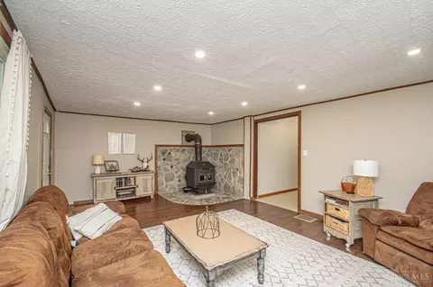 203 Ada Doty St, Gratis, OH 45330 photo 4