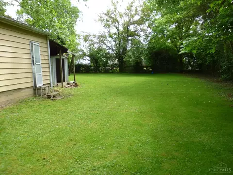 Exterior - 2317 Miles Rd, Cincinnati, OH 45231 photo 3 of 4