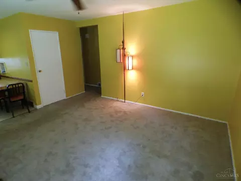 Living - 2317 Miles Rd, Cincinnati, OH 45231 photo 1 of 1