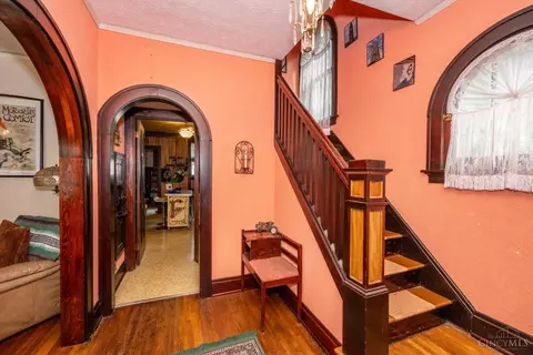 756 Considine Ave, Cincinnati, OH 45205 photo 3
