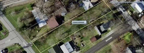 221 College St, Sabina, OH 45169