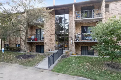 537 Davis Rd #10, Cincinnati, OH 45255 photo 4