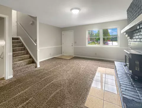 Living - 105 Lellan Ave, Harrison, OH 45030 photo 2 of 6