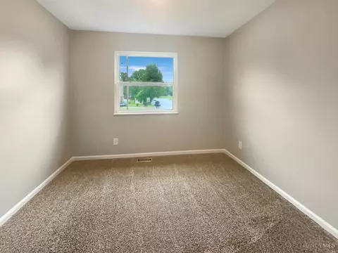 Bedroom - 105 Lellan Ave, Harrison, OH 45030 photo 3 of 5