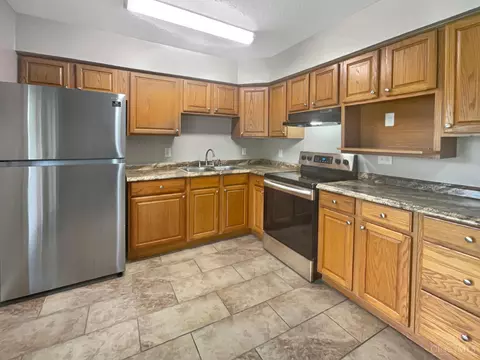 Kitchen - 105 Lellan Ave, Harrison, OH 45030 photo 1 of 2