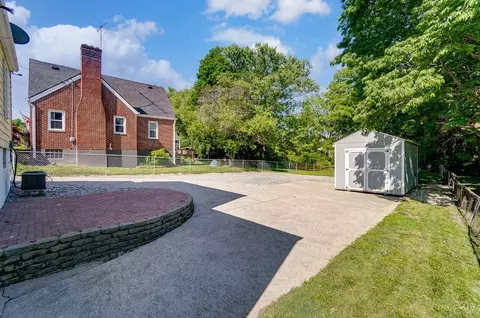 Exterior - 251 Ohio Ave, Reading, OH 45215 photo 5 of 9