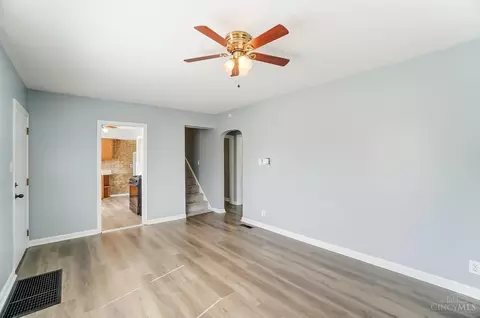 Living - 251 Ohio Ave, Reading, OH 45215 photo 3 of 3