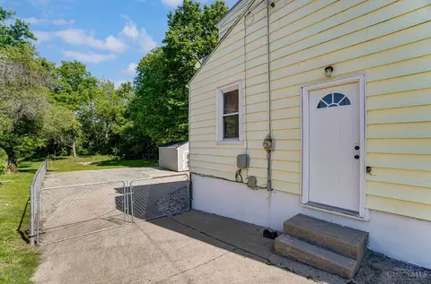 Exterior - 251 Ohio Ave, Reading, OH 45215 photo 3 of 9