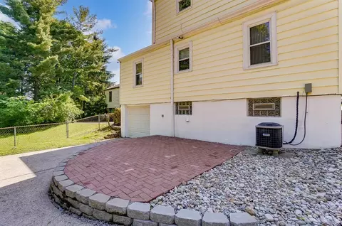 Exterior - 251 Ohio Ave, Reading, OH 45215 photo 4 of 9