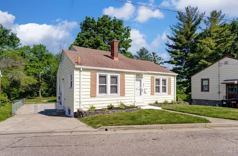 Exterior - 251 Ohio Ave, Reading, OH 45215 photo 2 of 9