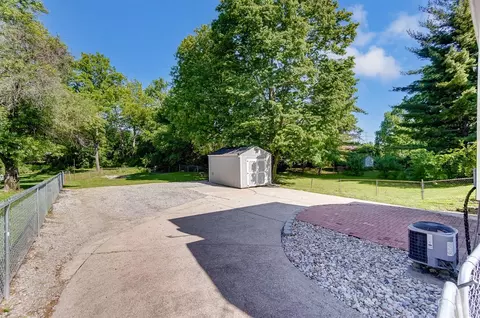 Exterior - 251 Ohio Ave, Reading, OH 45215 photo 6 of 9