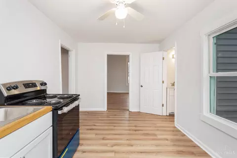 Entry Way - 303 Ohio St, Georgetown, OH 45121 photo 2 of 2
