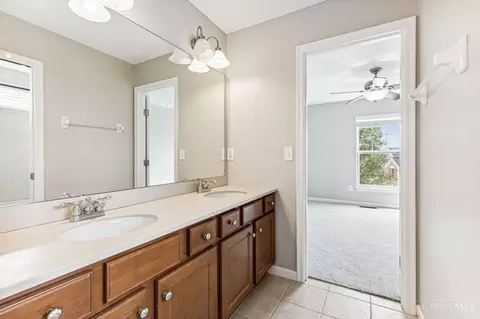 7426 Bridge Point Pass, Cincinnati, OH 45248 photo 27