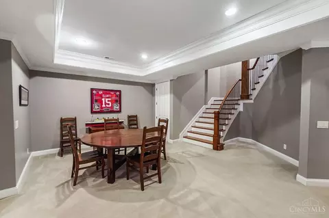 Dining - 1034 Observatory Pt, Hamilton Township, OH 45039 photo 5 of 6