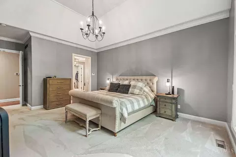 Bedroom - 1034 Observatory Pt, Hamilton Township, OH 45039 photo 2 of 11
