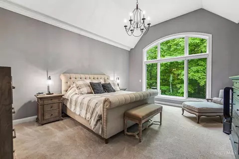 Bedroom - 1034 Observatory Pt, Hamilton Township, OH 45039 photo 1 of 11