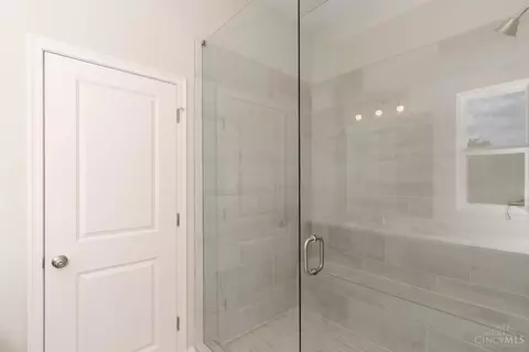 974 Crestpoint Ct, Cincinnati, OH 45245 photo 24
