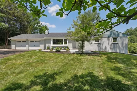 10430 Twinkle Ln, Montgomery, OH 45242