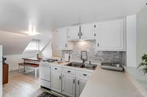 Kitchen - 2126 Alpine, Cincinnati, OH 45206 photo 9 of 11