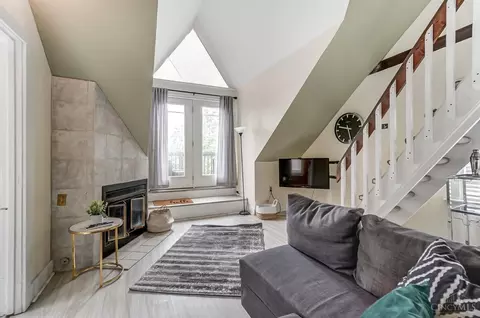Living - 2126 Alpine, Cincinnati, OH 45206 photo 6 of 7