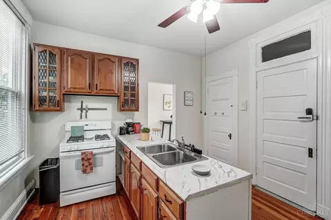 Kitchen - 2126 Alpine, Cincinnati, OH 45206 photo 6 of 11