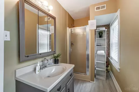 Bath - 2126 Alpine, Cincinnati, OH 45206 photo 3 of 5