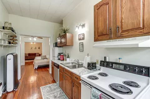 Kitchen - 2126 Alpine, Cincinnati, OH 45206 photo 3 of 11
