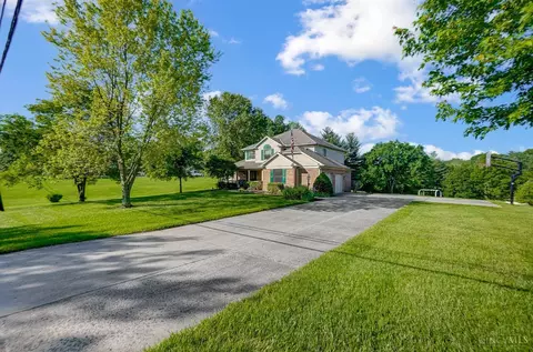 2831 Devils Backbone Rd, Cincinnati, OH 45233 photo 3
