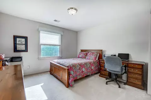 2831 Devils Backbone Rd, Cincinnati, OH 45233 photo 25