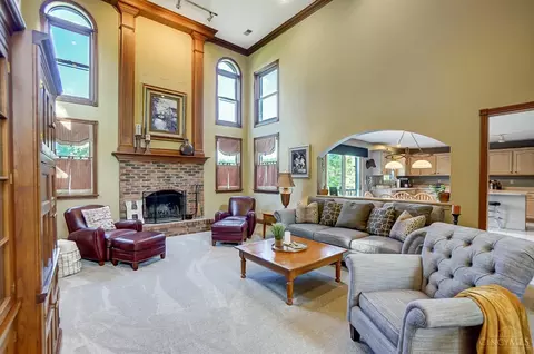 2831 Devils Backbone Rd, Cincinnati, OH 45233 photo 8