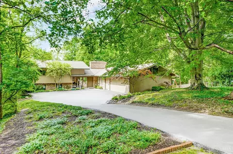 6735 Beechlands Dr, Amberley, OH 45237