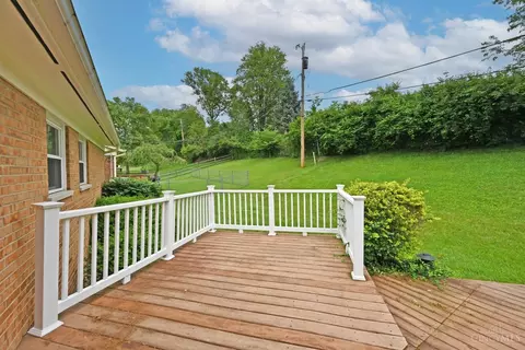 Exterior - 1248 Linneman Rd, Cincinnati, OH 45238 photo 8 of 11