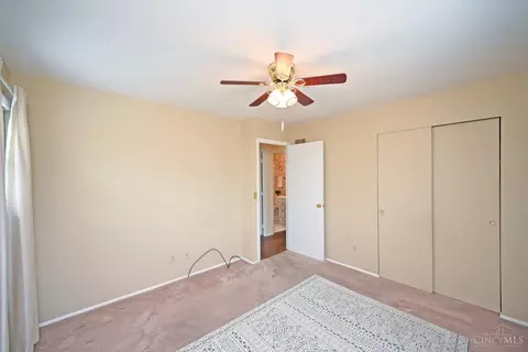 Bedroom - 1248 Linneman Rd, Cincinnati, OH 45238 photo 5 of 7