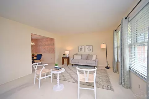 Living - 1248 Linneman Rd, Cincinnati, OH 45238 photo 1 of 3