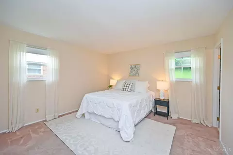 Bedroom - 1248 Linneman Rd, Cincinnati, OH 45238 photo 1 of 7