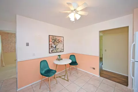 Dining - 1248 Linneman Rd, Cincinnati, OH 45238 photo 4 of 4