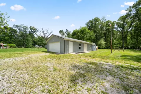 Exterior - 3501 Weaver Rd, Batavia, OH 45103 photo 3 of 6