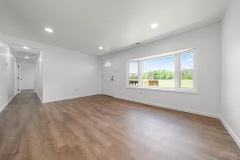 Living - 3501 Weaver Rd, Batavia, OH 45103 photo 1 of 2