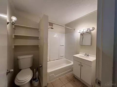 1065 Winfield, Cincinnati, OH 45205 photo 9