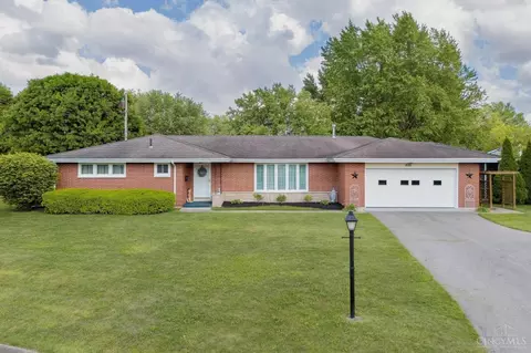406 Howard St, Sabina, OH 45169